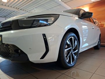 Bild 7 Opel Corsa F GS Navi LED Blendfreies Fernl. Kurvenlic