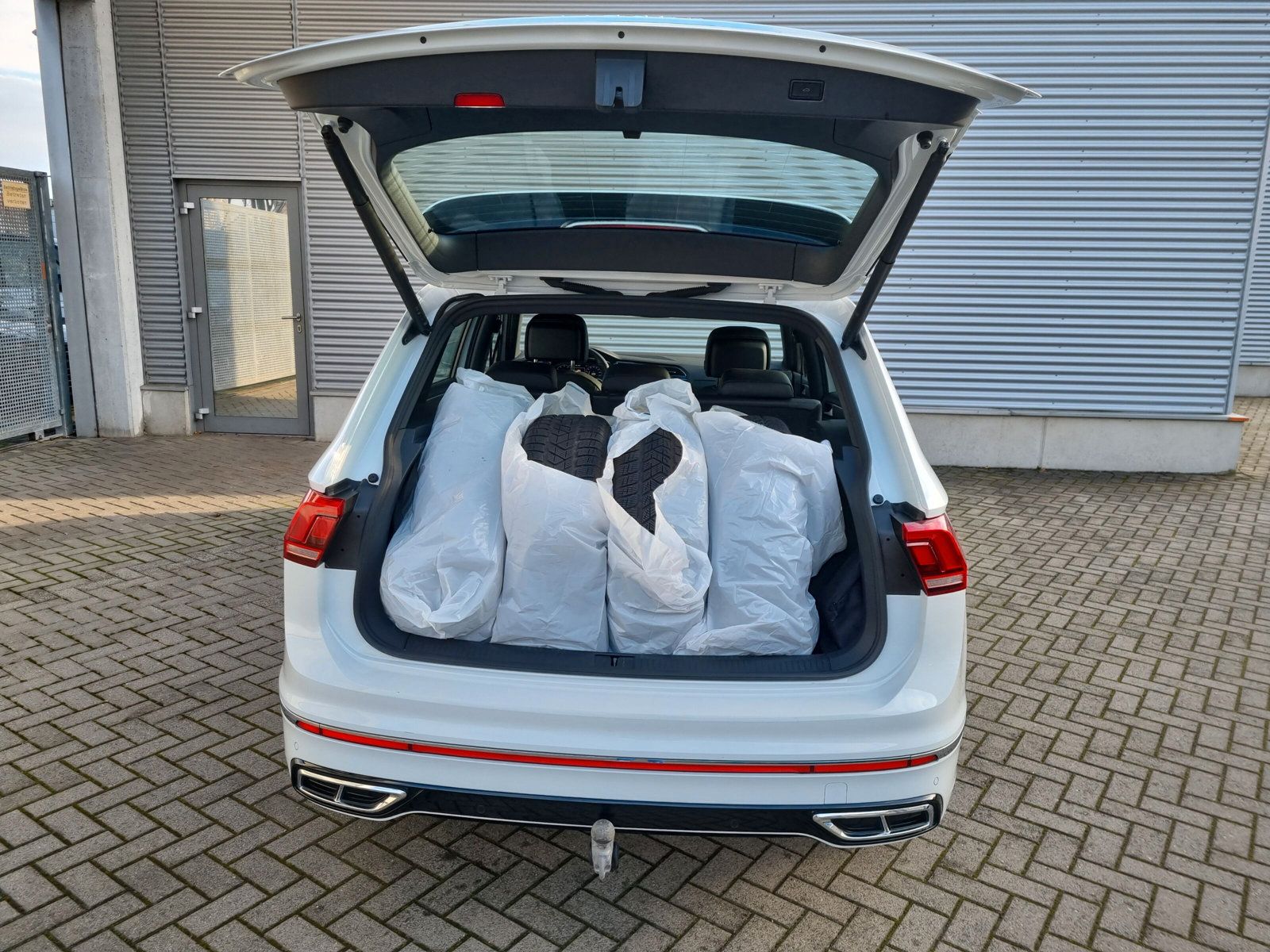 Volkswagen Tiguan - Bild 11