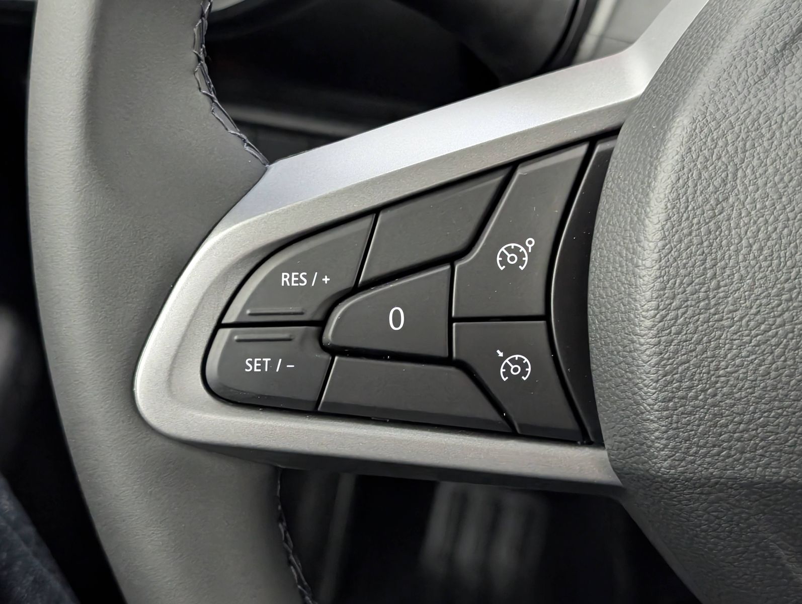 DACIA Sandero  Expression TCe 100 Kamera Media Display – Bild 27