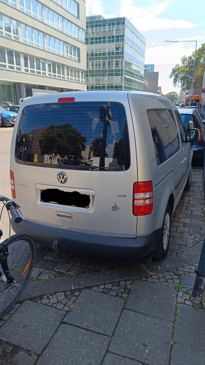 Volkswagen VW Caddy Team 1.6 TDI | 5-Sitzer | AHK | Kamera 