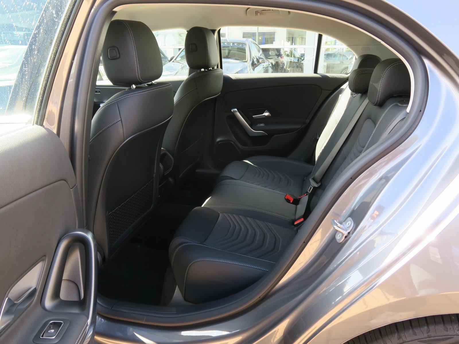 Mercedes-Benz A 250 e Progressive Line Advanced 11kw LED High
