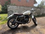 Honda CM 400 T , Café-Racer Style - HONDA 1983