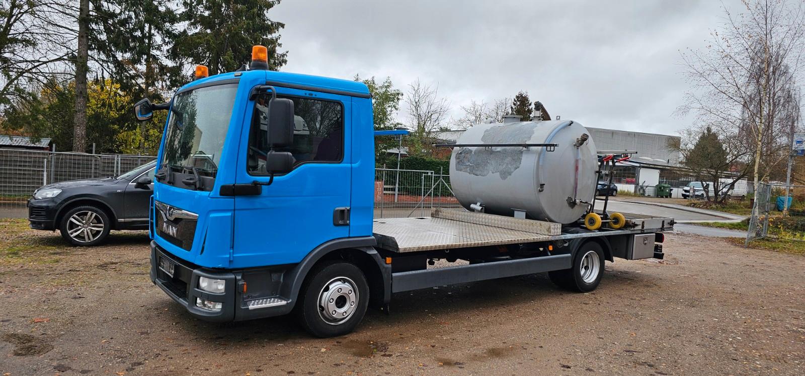 MAN 8.190 Saug+Druckwagen