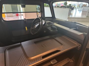 Bild 7 Opel Rocks-e Elektro digitales Cockpit LED