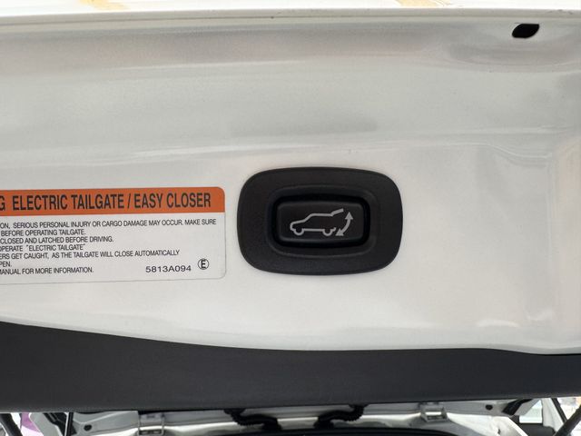 Mitsubishi Outlander PHEV PLUS Spirit-Paket 2.4 MIVEC 4WD