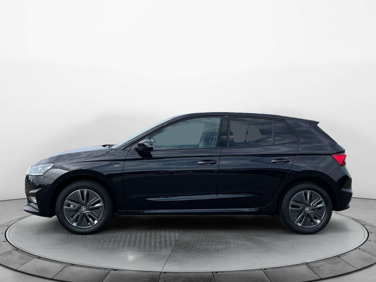 Skoda Fabia 1.5 TSI DSG Tour Navi LED Kamera Sitzheizu imagem 3