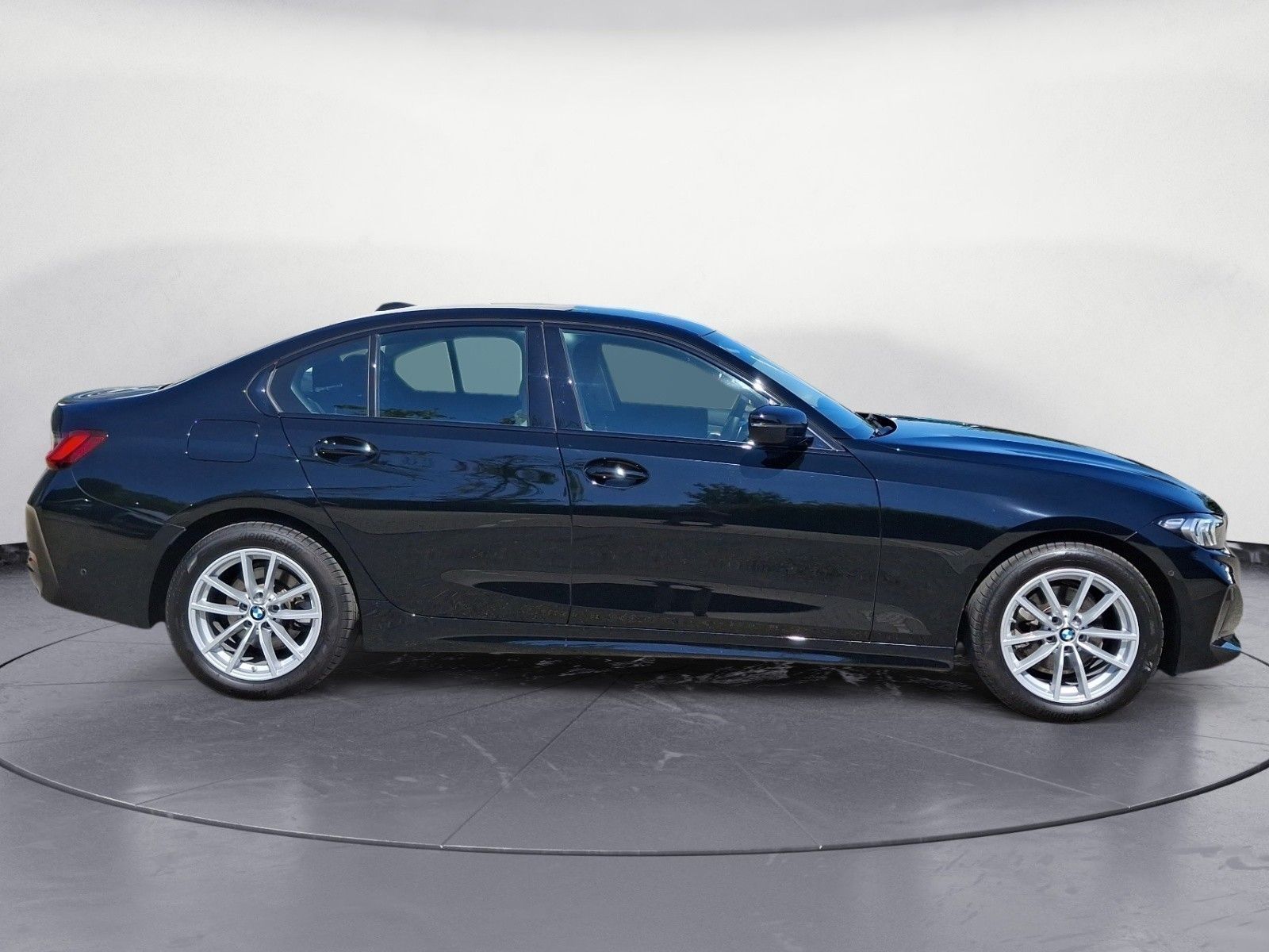 BMW 320d Automatik Navi Tempom.aktiv Bluetooth PDC M foto 6