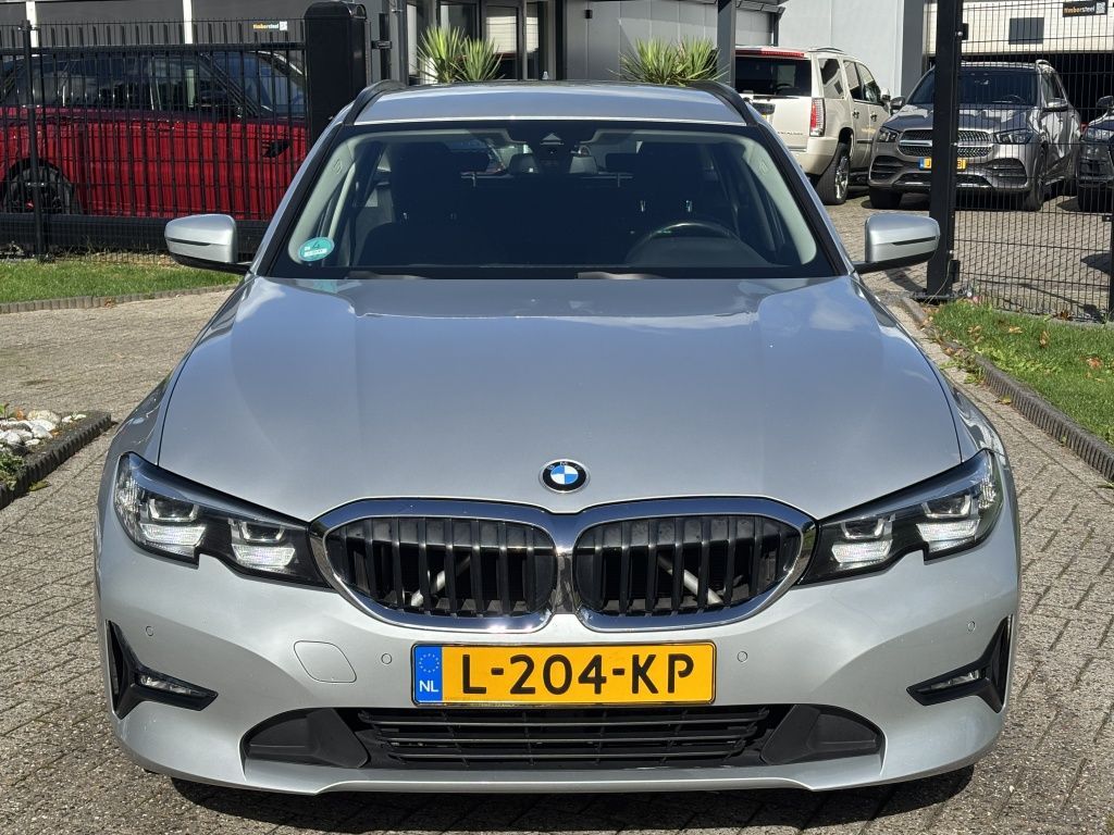 BMW 320 320D Touring automatik 2020 Händlerwartung imagem 2