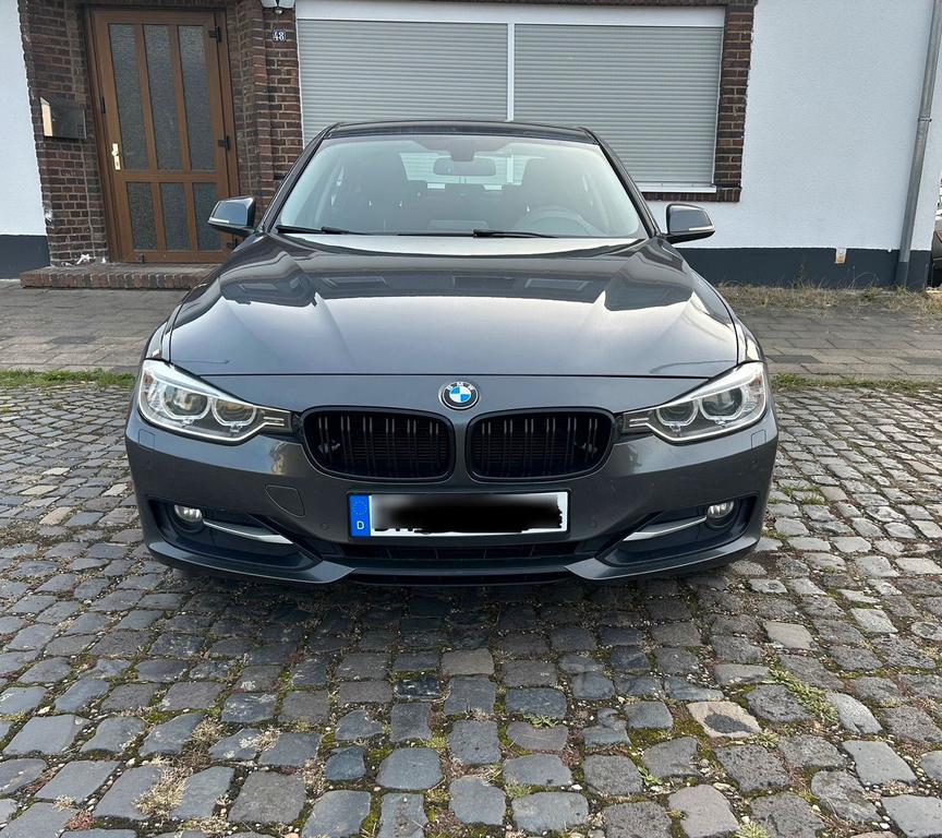 BMW 320