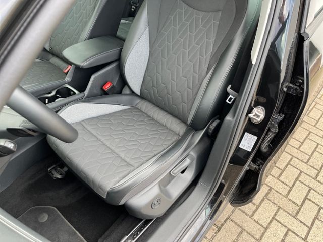 Fahrzeugabbildung Volkswagen Tiguan 2.0 TDI DSG GOAL AHK NAVI KAMERA GJR STHZ