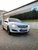 Opel Astra H Caravan - Opel Astra mit LPG-Antrieb: Kombi
