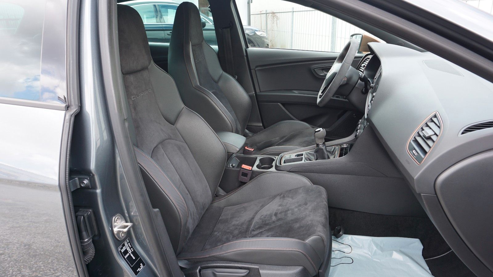 Fahrzeugabbildung SEAT Leon Cupra R Limitiert 673 von 799, ACC, Kamera