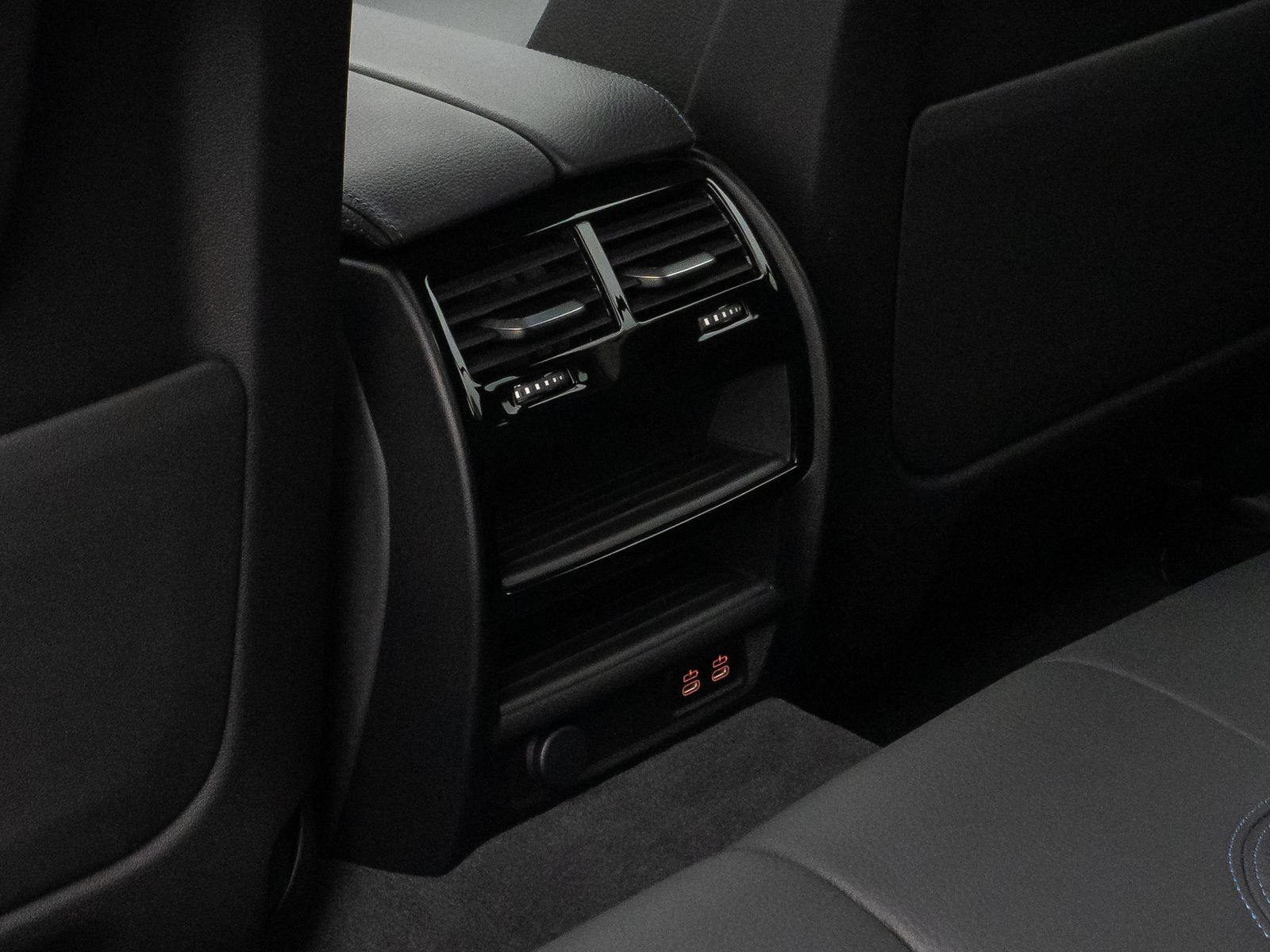 Fahrzeugabbildung BMW 540d xD M Sport Kamera Laser HUD DAB H/K Komfort