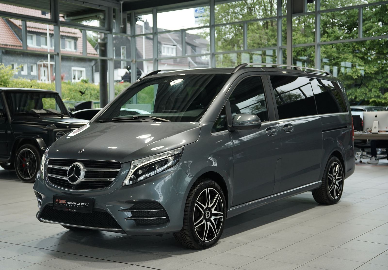 Mercedes Benz V 250