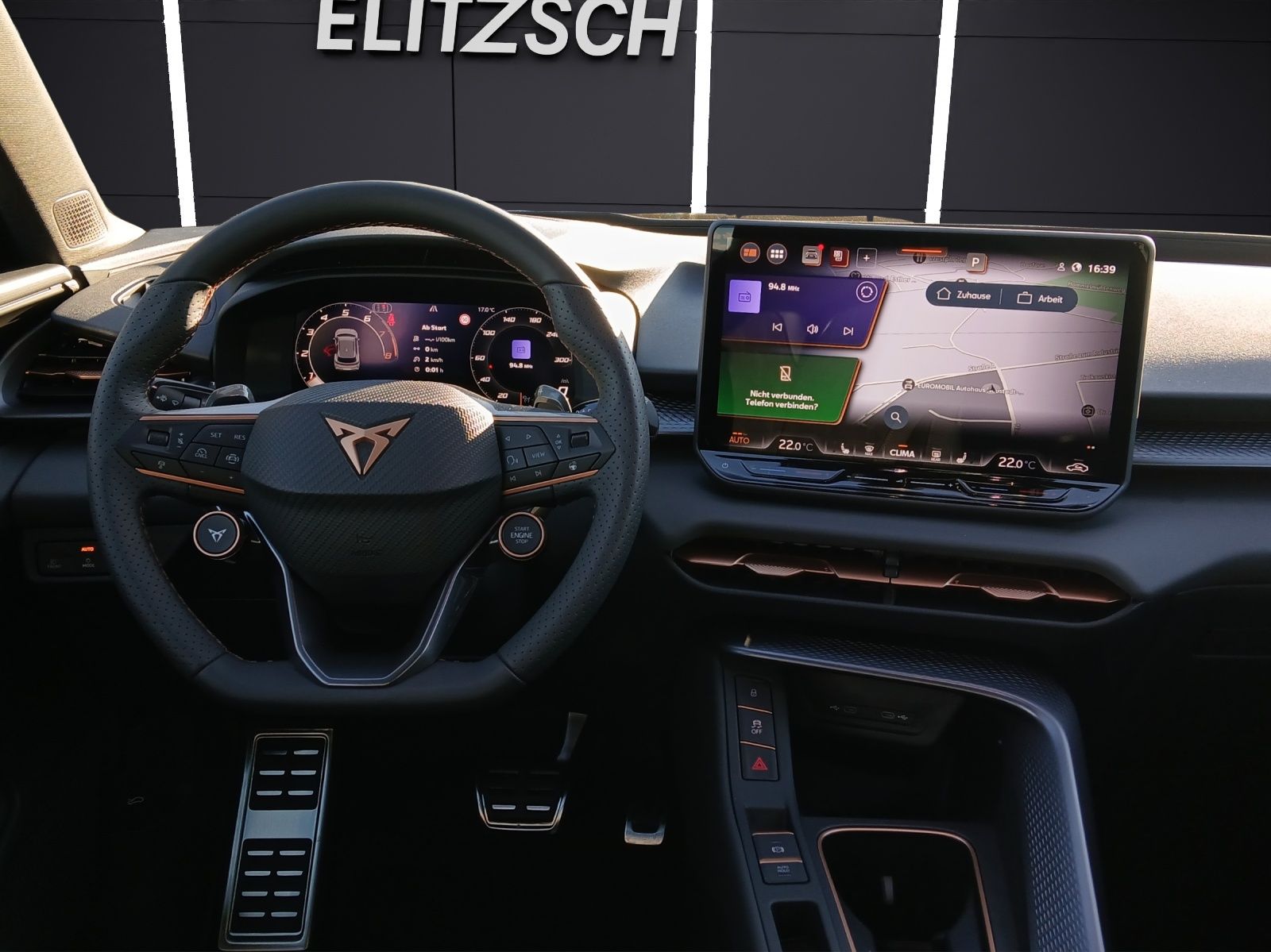 Fahrzeugabbildung CUPRA Terramar 4Drive VZ TSI DSG Matrix ACC SH LRHzg H