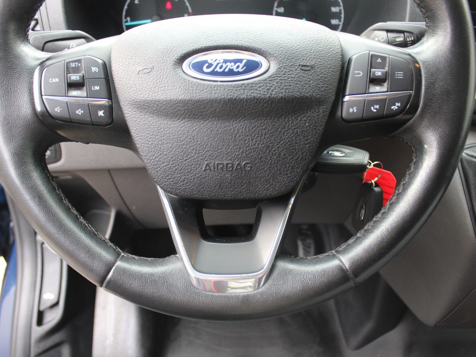 Fahrzeugabbildung Ford Transit Custom 320 L1 Trend