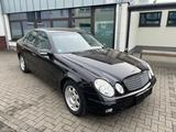 Mercedes-Benz Mercedes Benz E 270 CDI aus 1. Hand / Gepf... - Mercedes-Benz E 270: Cdi