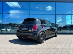 Fahrzeugabbildung MINI Cooper S *LED*NAVI*KLIMA*SHZ*SPORT*CARPLAY*