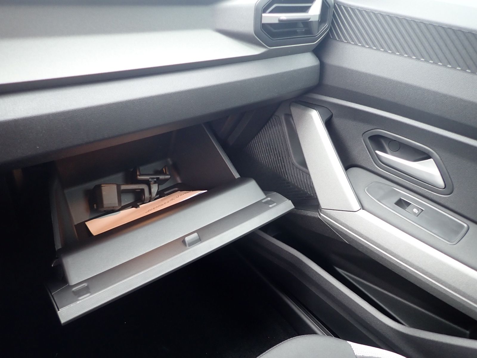 Fahrzeugabbildung Dacia Bigster Journey HYBRID 155