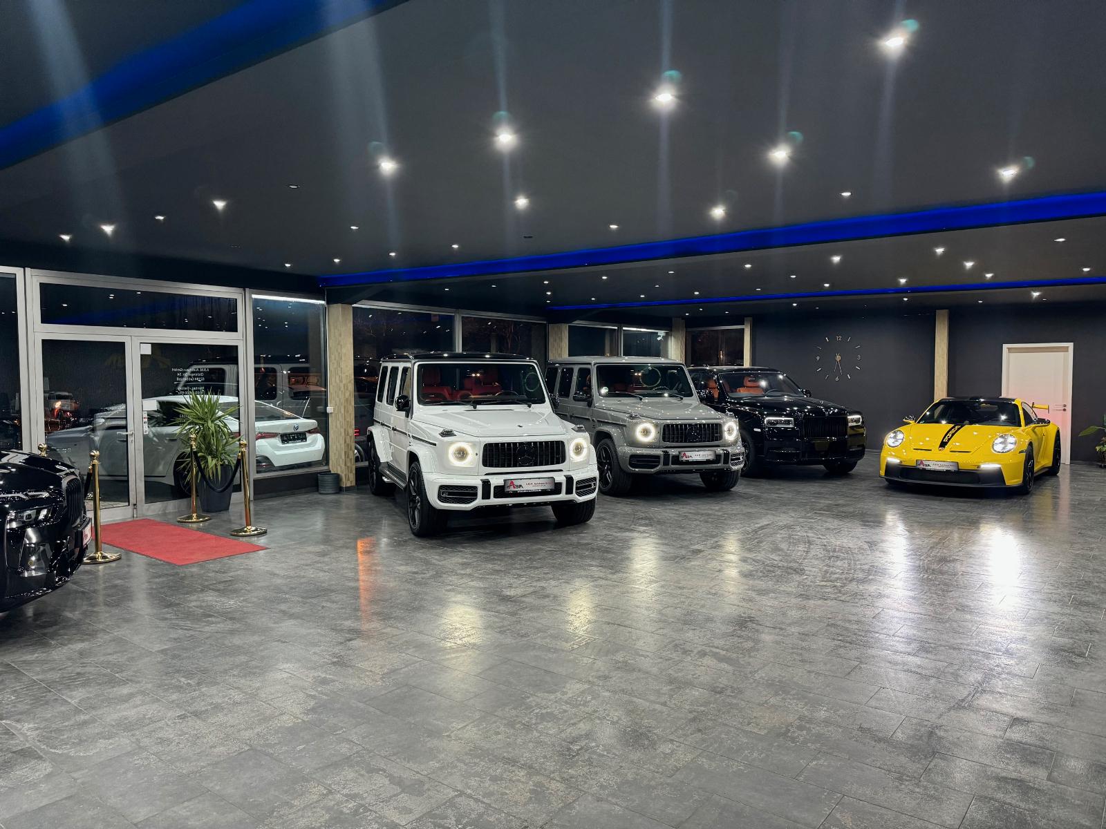 showroom-image-main