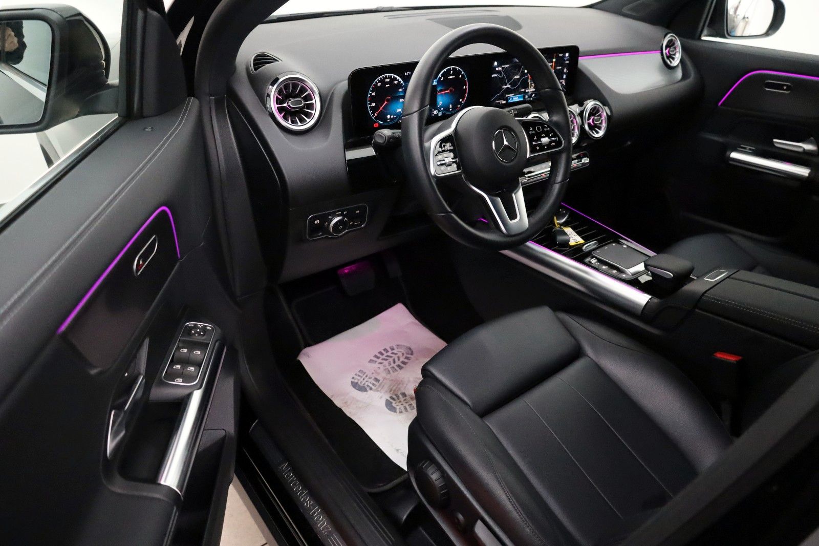 Fahrzeugabbildung Mercedes-Benz GLA 200 Progressive,Leder,Navi,LED,SH,Kamera,