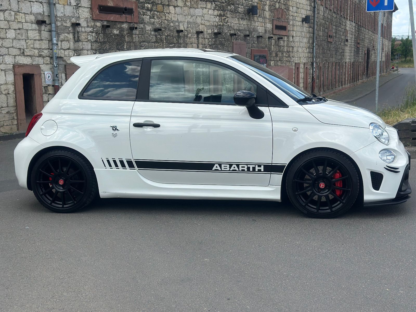 Fahrzeugabbildung Abarth 595 COMPETIZIONE*MODELLJAHR 2020*