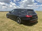 Mercedes-Benz E 43 AMG 4MATIC, HUD, Burm., Massage, GSD - gebrauchte Mercedes-Benz E 43 AMG aus dem Jahr 2017