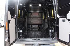 VW Crafter Kasten 35 mittellang HD/ AHK/ LED/ NAVI VW Crafter Kasten 35 mittellang HD/ AHK/ LED/ NAVI