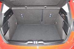 Fahrzeugabbildung Ford Focus 1,0 EB Trend LED WinterPaket PDC Tempomat