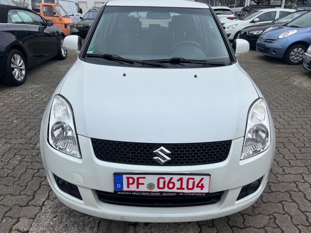 Suzuki Swift Lim. Black and White