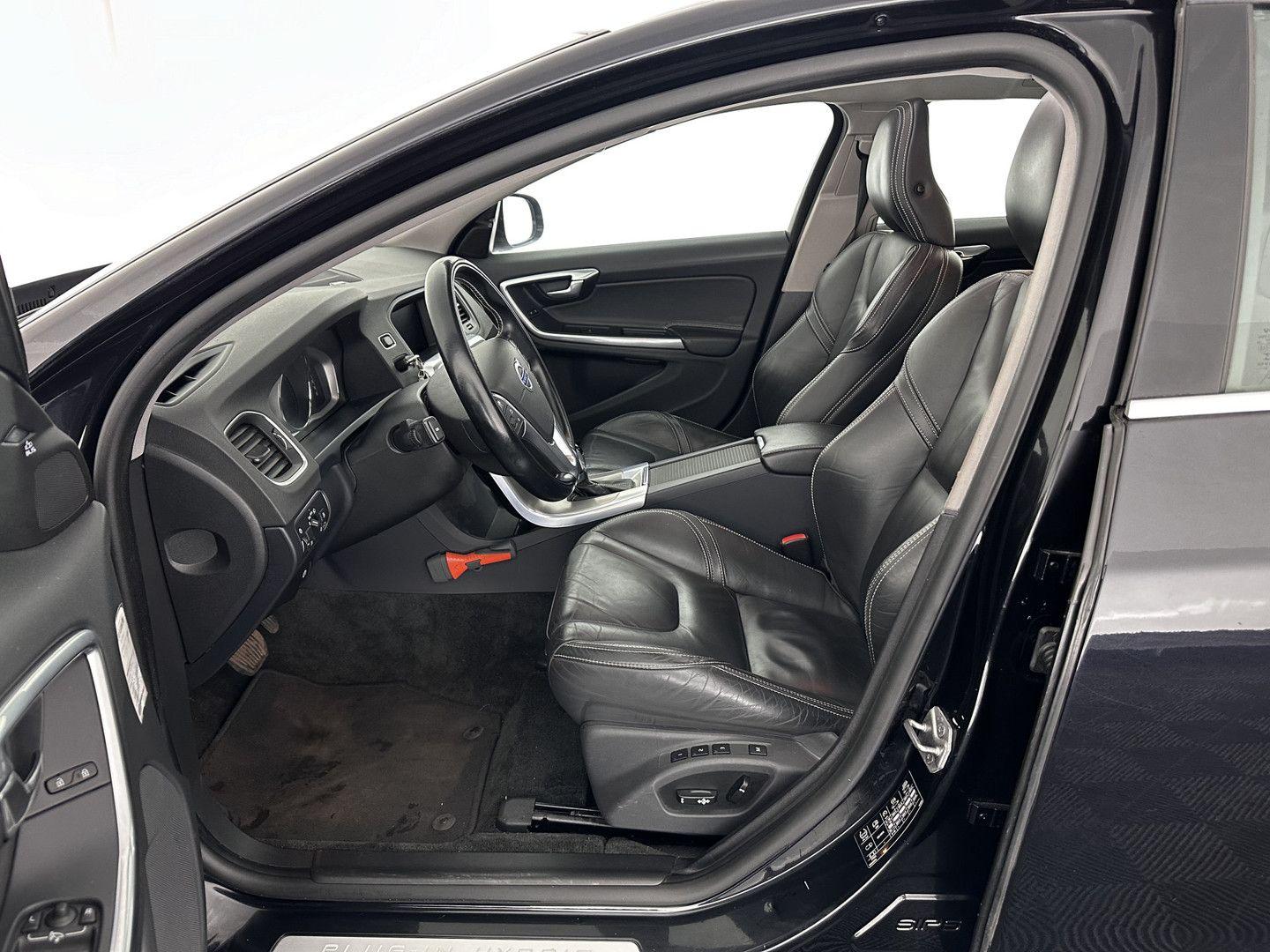 Volvo V60 2014 — photo 9