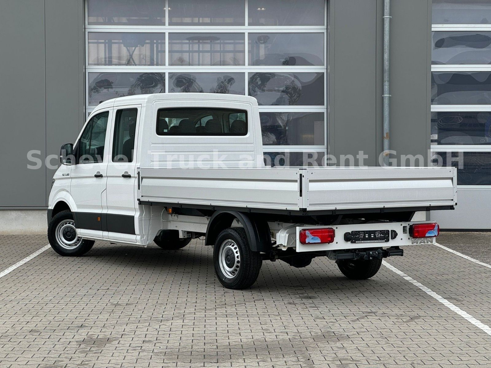 Fahrzeugabbildung MAN TGE 3.160 DoKa Pritsche *Lang* 3,5 AHK