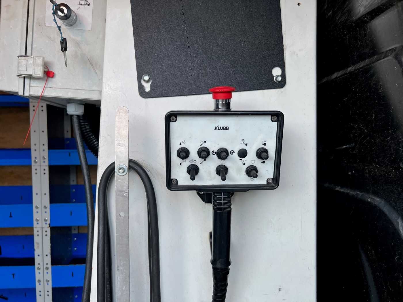 Fahrzeugabbildung Renault Master 2.3 dCi / KLUBB K26, 12m