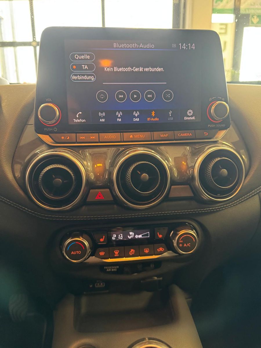 Fahrzeugabbildung Nissan Juke N-Connecta / WENIG KM/NAVI/KLIMA/GARANTIE