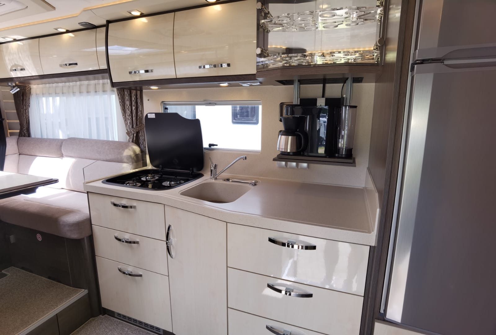 Fahrzeugabbildung Phoenix Maxi-Alkoven 7800 RSL *SommerSale**