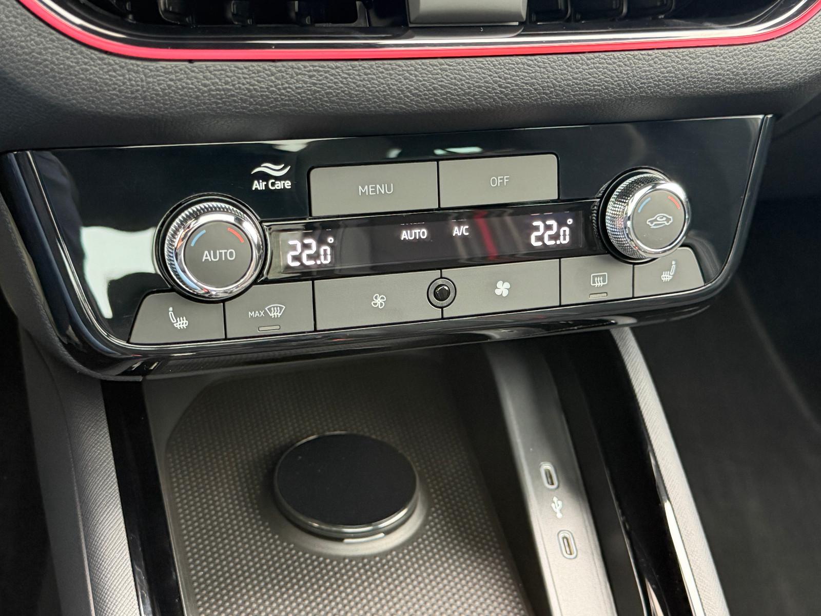 Skoda Kamiq 1.0 TSI DSG Monte Carlo (Pano,AHK,5/100)