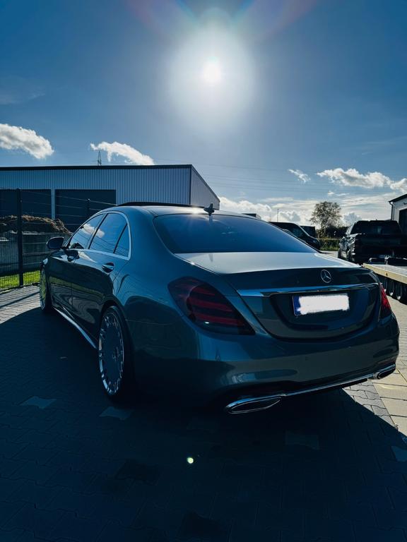 Mercedes-Benz S 560