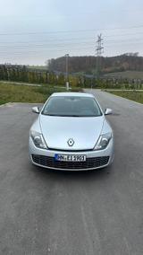 Renault Laguna Coupé 3 Baujahr 2009 - Renault Laguna mit Benzin-Antrieb: Automatik