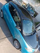 Lancia Ypsilon 1.2 69 CV 5 porte S&S Platinum - blaue Lancia Ypsilon