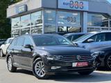 Volkswagen Passat Variant *Keyless*LED*ACC*Klimaaut*Navi* - Volkswagen Passat Variant in Kiel