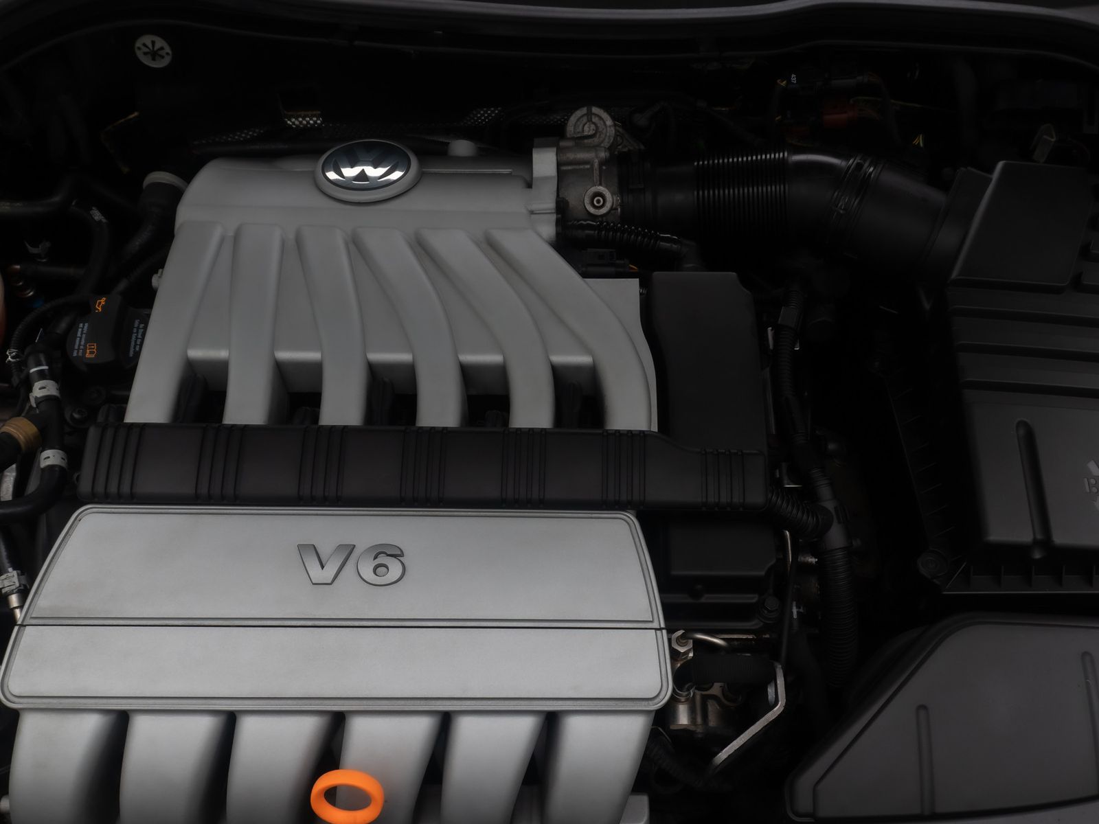 Fahrzeugabbildung Volkswagen Passat V6 FSI R-Line Edition Plus 4Motion AHK. K