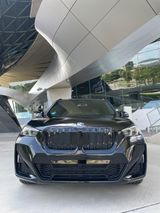 BMW iX1 xDrive30 -M Sport.Head-Up.360 Kamera.AHK. - BMW iX1 von privat