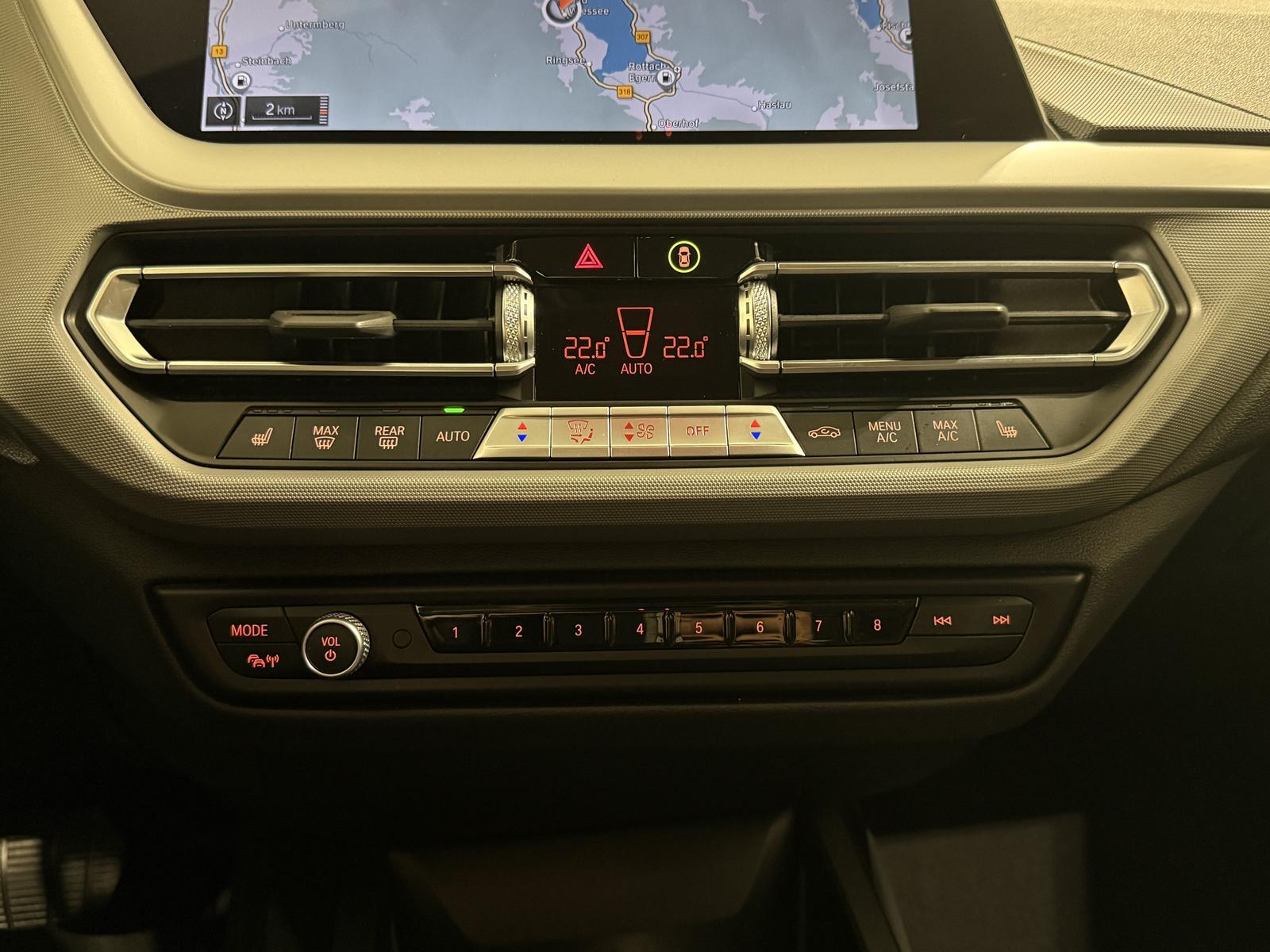 BMW 118 i Aut Navi LED RFK PA Sitzhzg Klimaaut, миниатюра 29