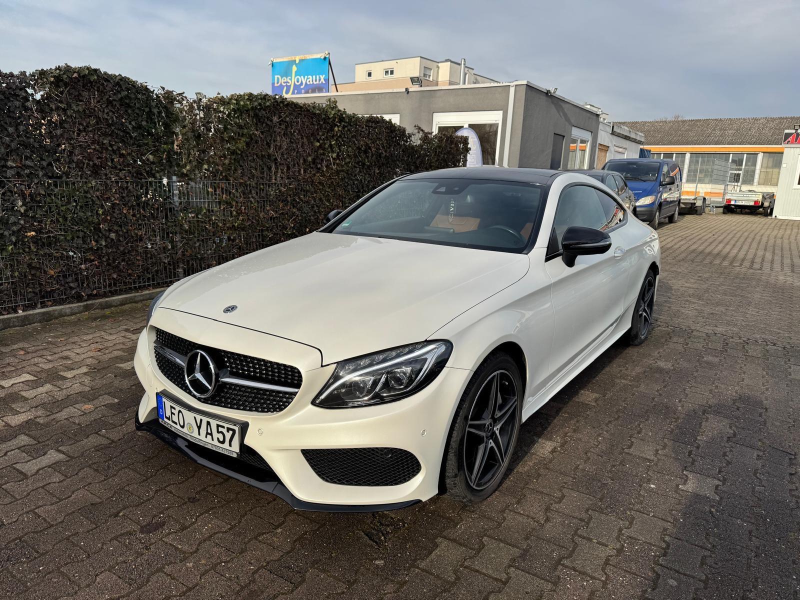 Mercedes-Benz C 250 Coupe 4Matic AMG*LED*LEDER*KAM*1.HAND*MBUX