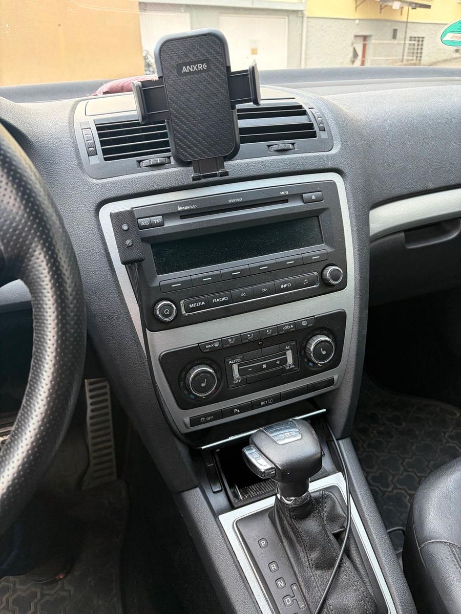 Skoda Octavia 2011 — photo 6
