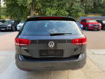 Volkswagen Passat - 6