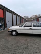 Mercedes-Benz Mercedes 240Diesel W123 - gebrauchte Mercedes-Benz 190 aus dem Jahr 1984