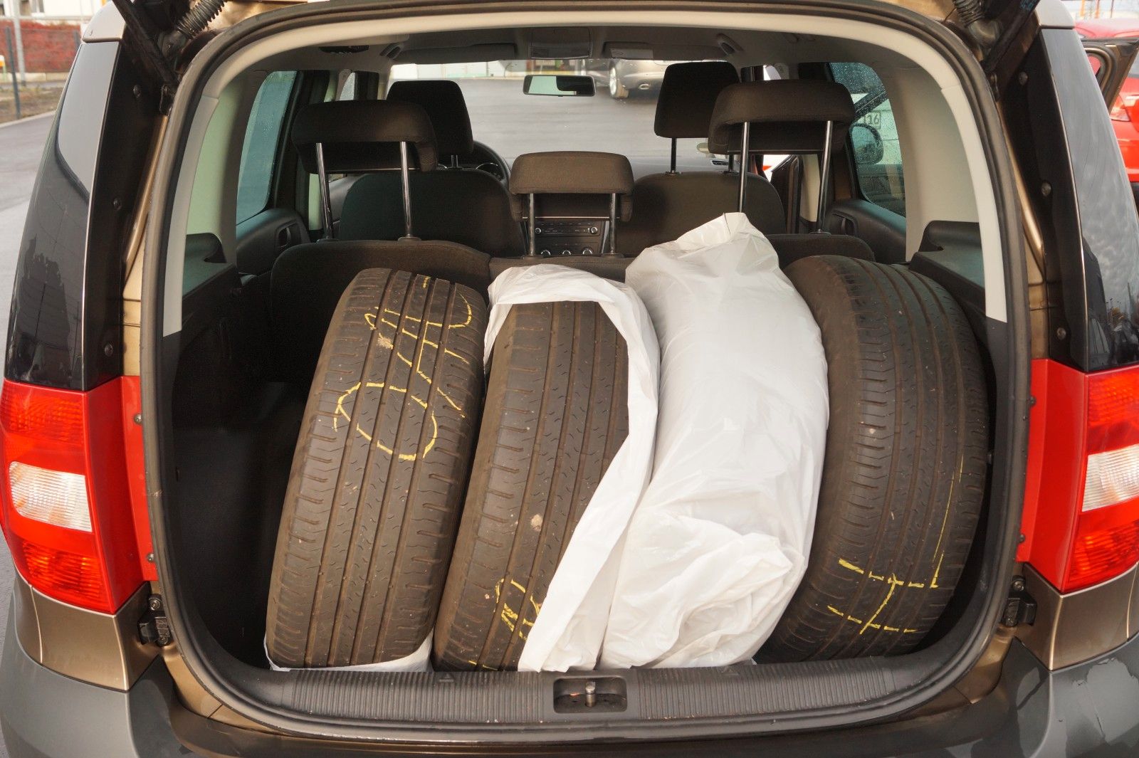 Fahrzeugabbildung SKODA Yeti 2.0 TDI Active 4x4