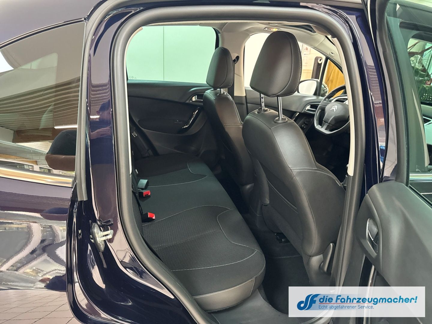Fahrzeugabbildung Citroën C3 Selection Notbremsass. Temp Tel.-Vorb. PDC Ko