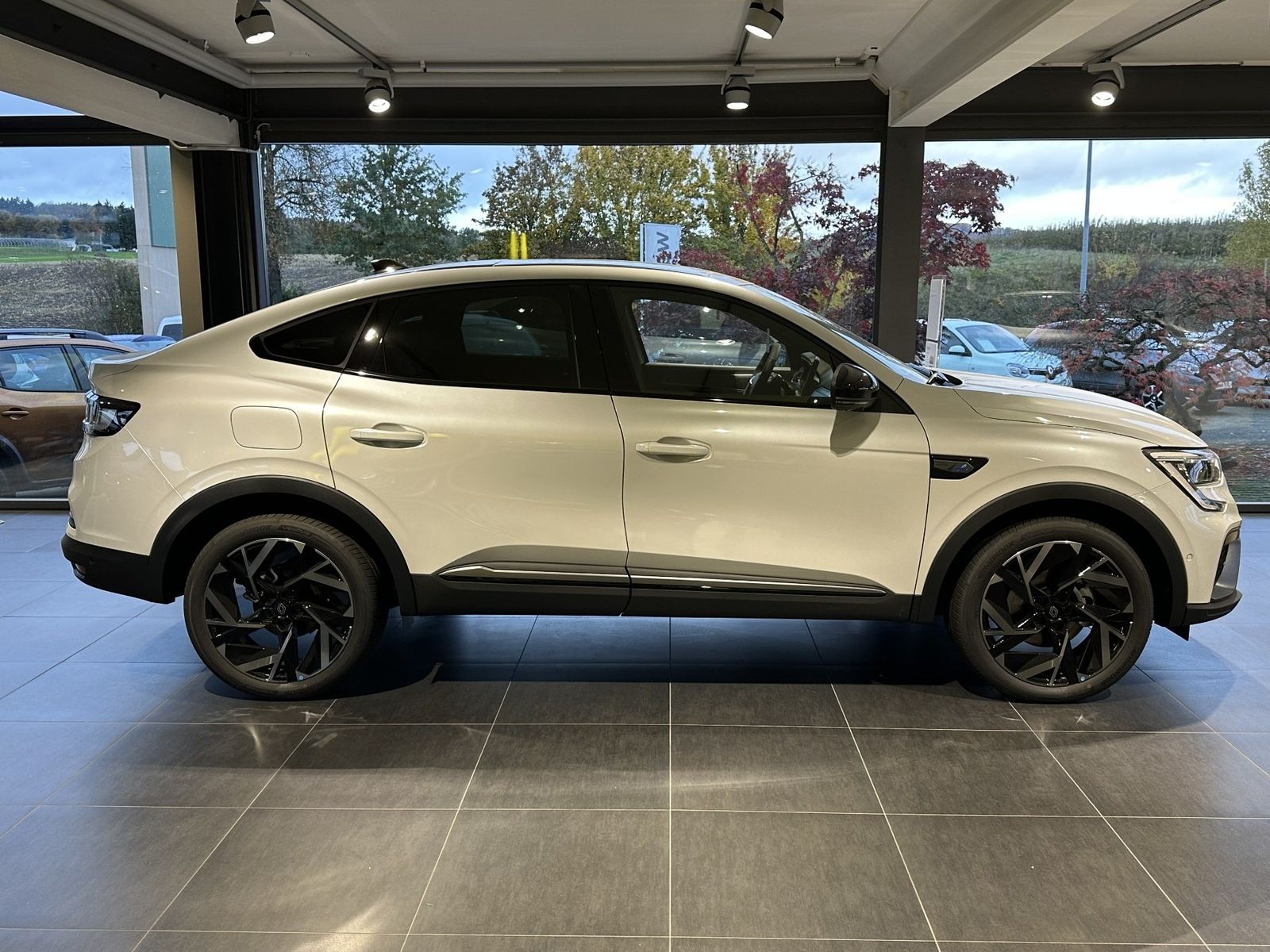 Fahrzeugabbildung Renault Arkana ESPRIT ALPINE Full Hybrid 145